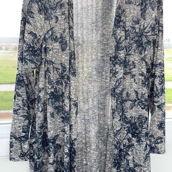 APT. 9  gray with navy flowers cardigan - Picture 2 of 3